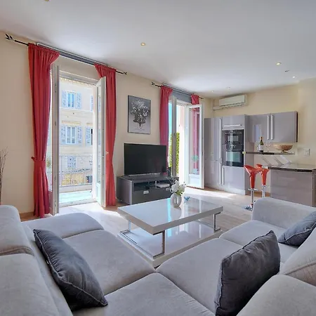 Moderne 3 Pieces Idealement Situe Centre De Cannes L! A2B22 Exterior photo