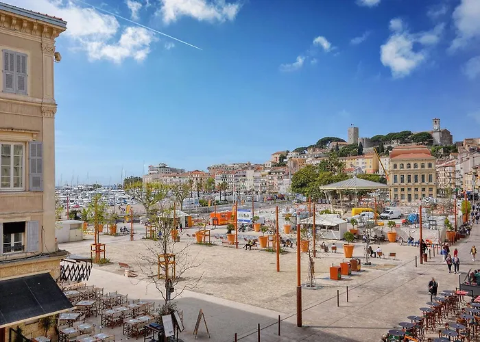 Moderne 3 Pieces Idealement Situe Centre De Cannes L! A2B22