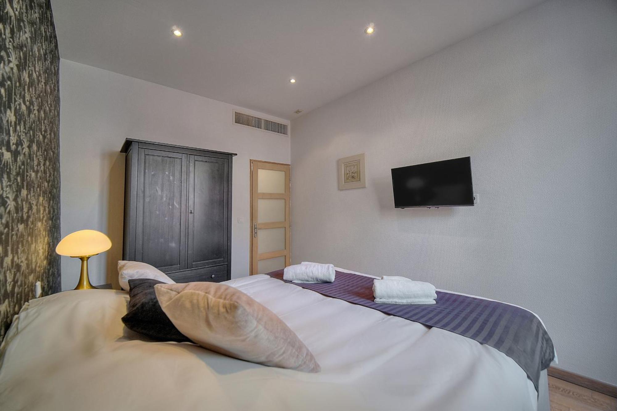 Moderne 3 Pieces Idealement Situe Centre De L! A2b22 * Cannes