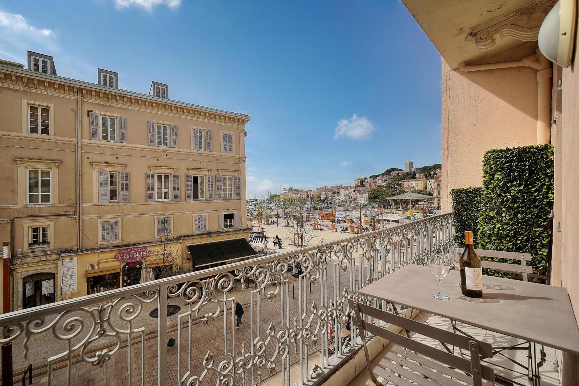 Apartment Moderne 3 Pieces Idealement Situe Centre De L! A2b22